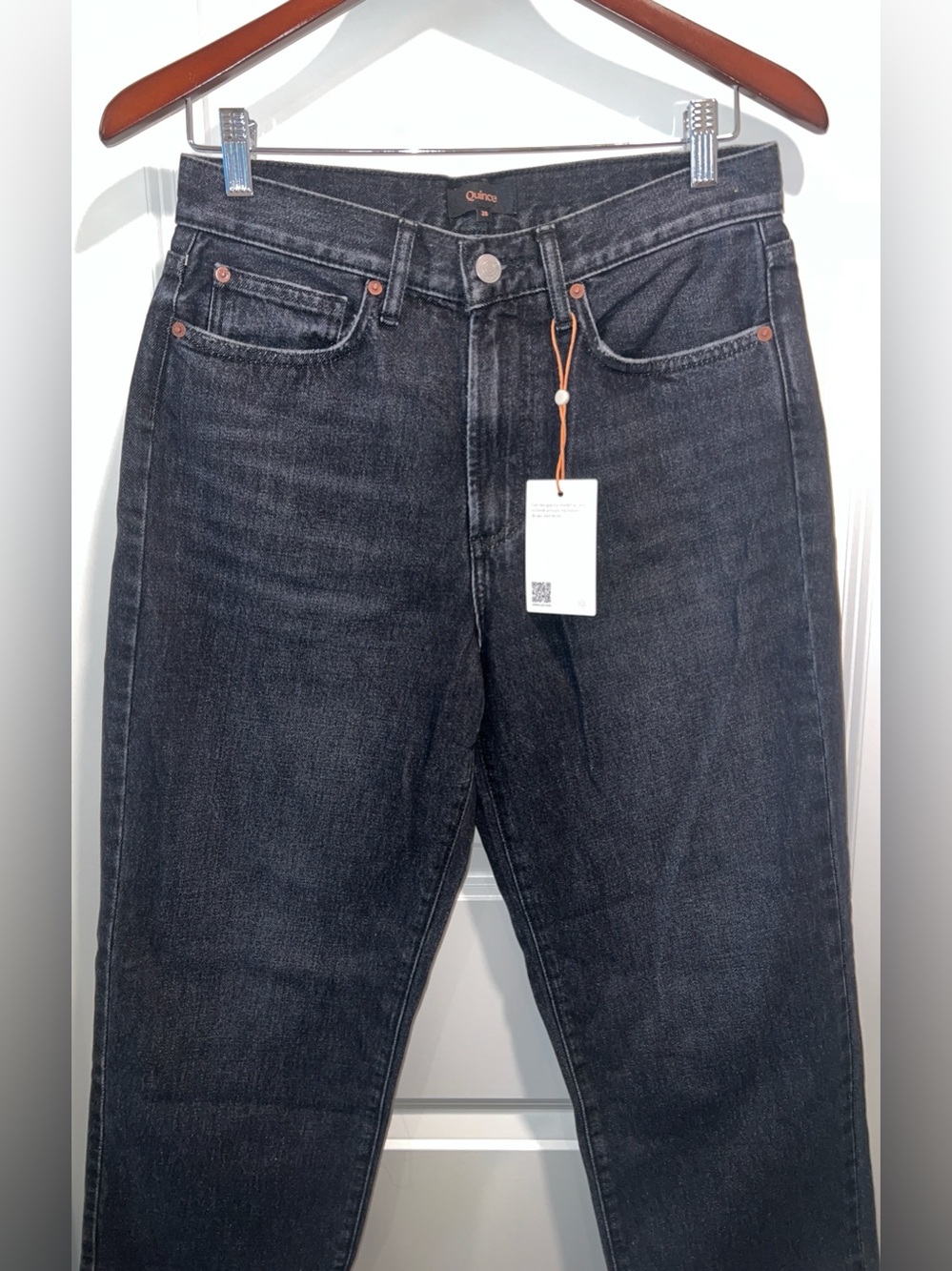 Quince Women's Bella Rigid Straight Jeans Graphite Black Size 28x26 NWT - Picture 2 of 7